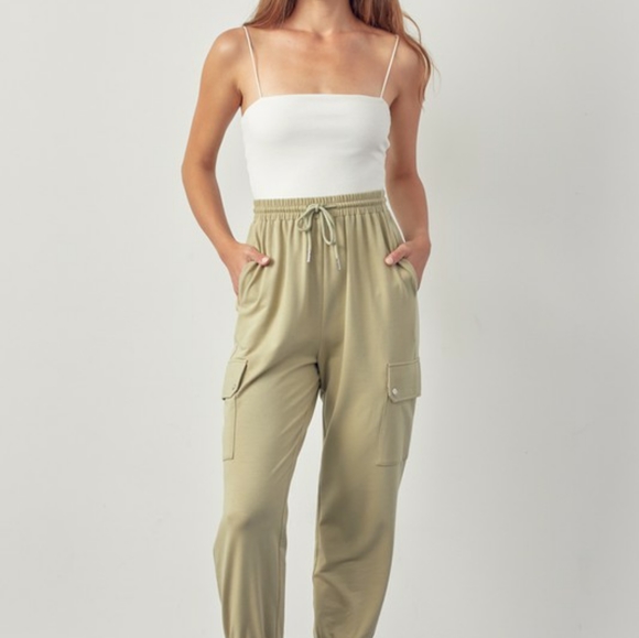 High Waisted Jogger Sweatpants with Pockets - Picture 4 of 8